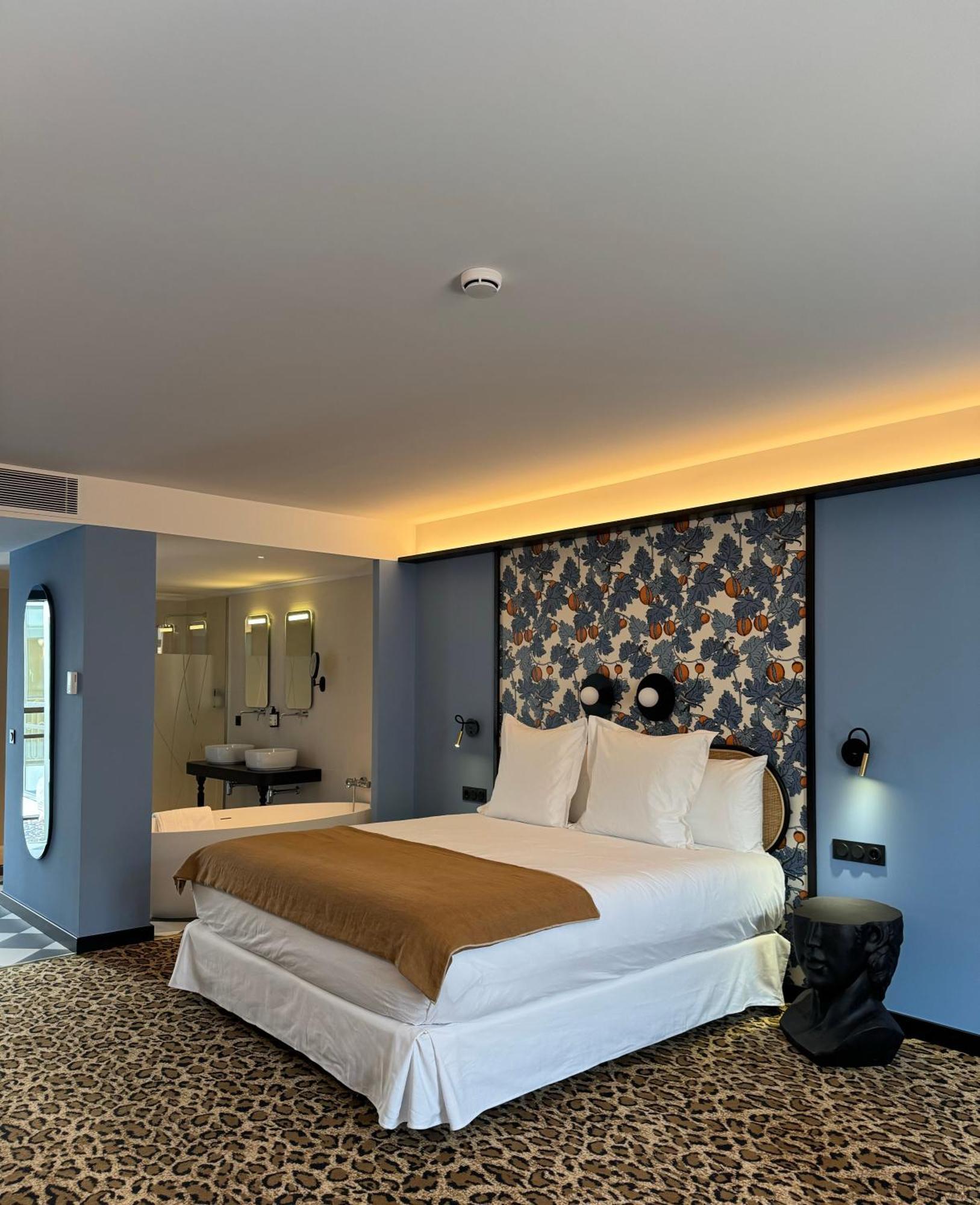 Hotel Divino &