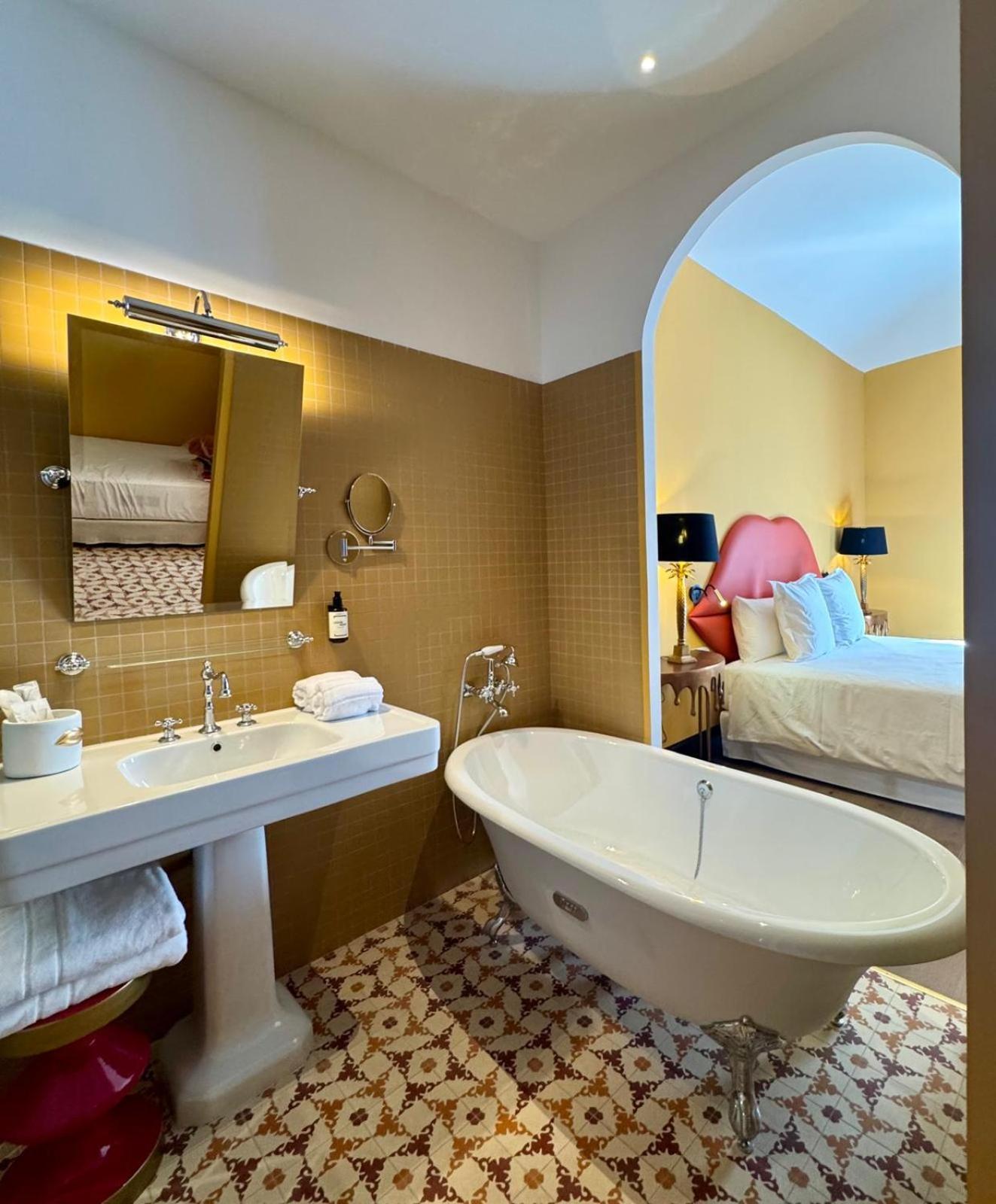 Hotel Divino &