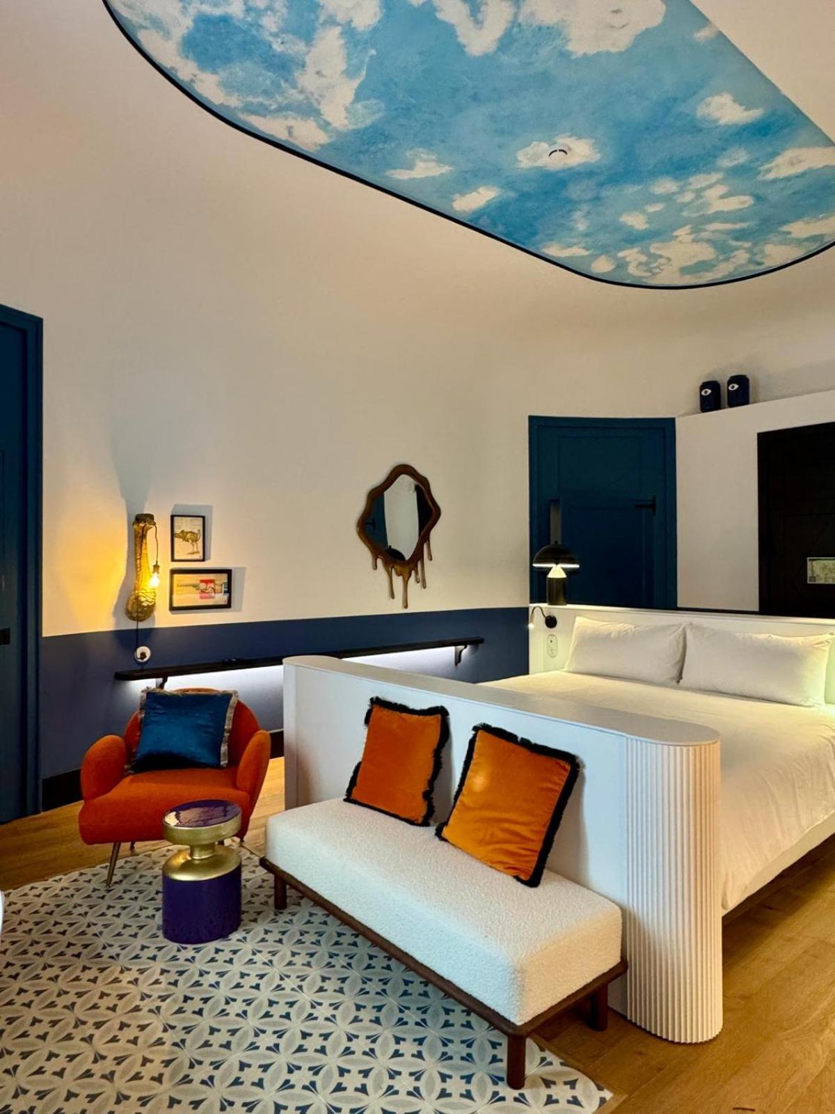 Divino & 4* Figueres (Girona)