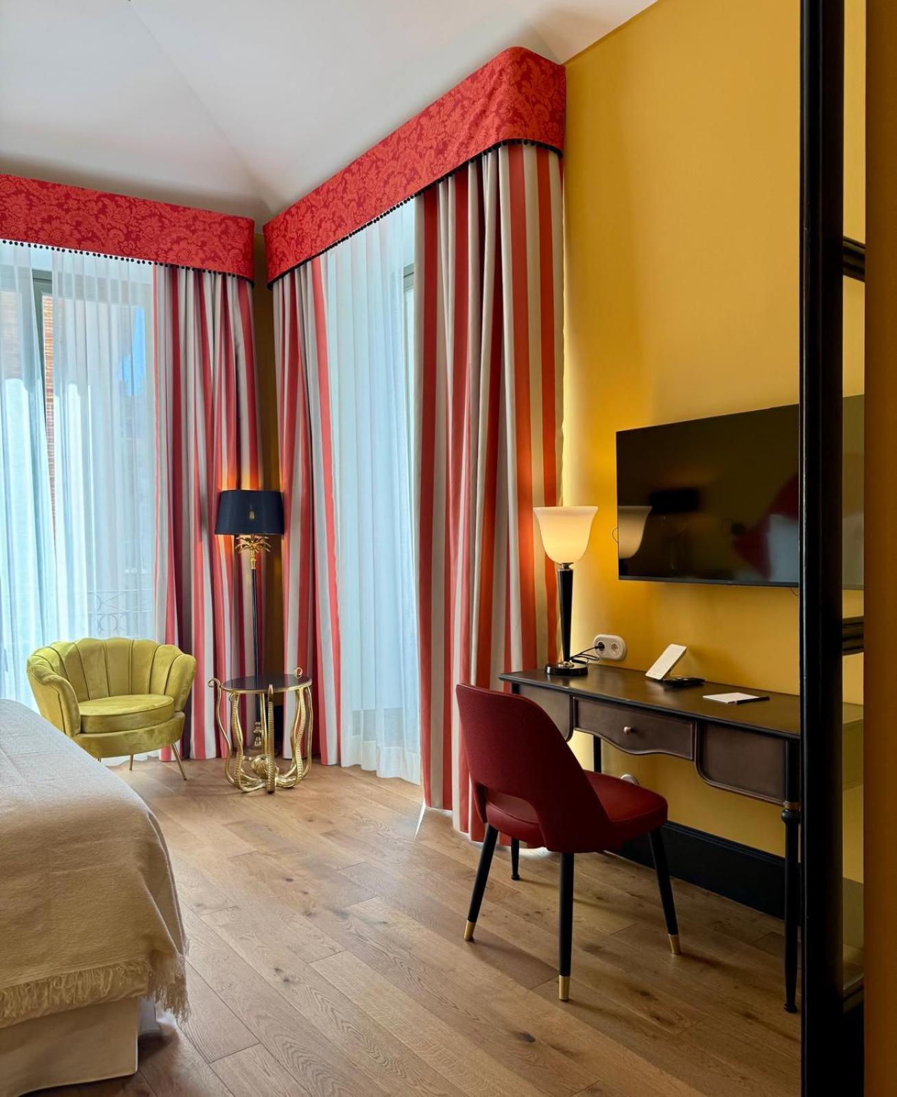 Hotel Divino & 4*
