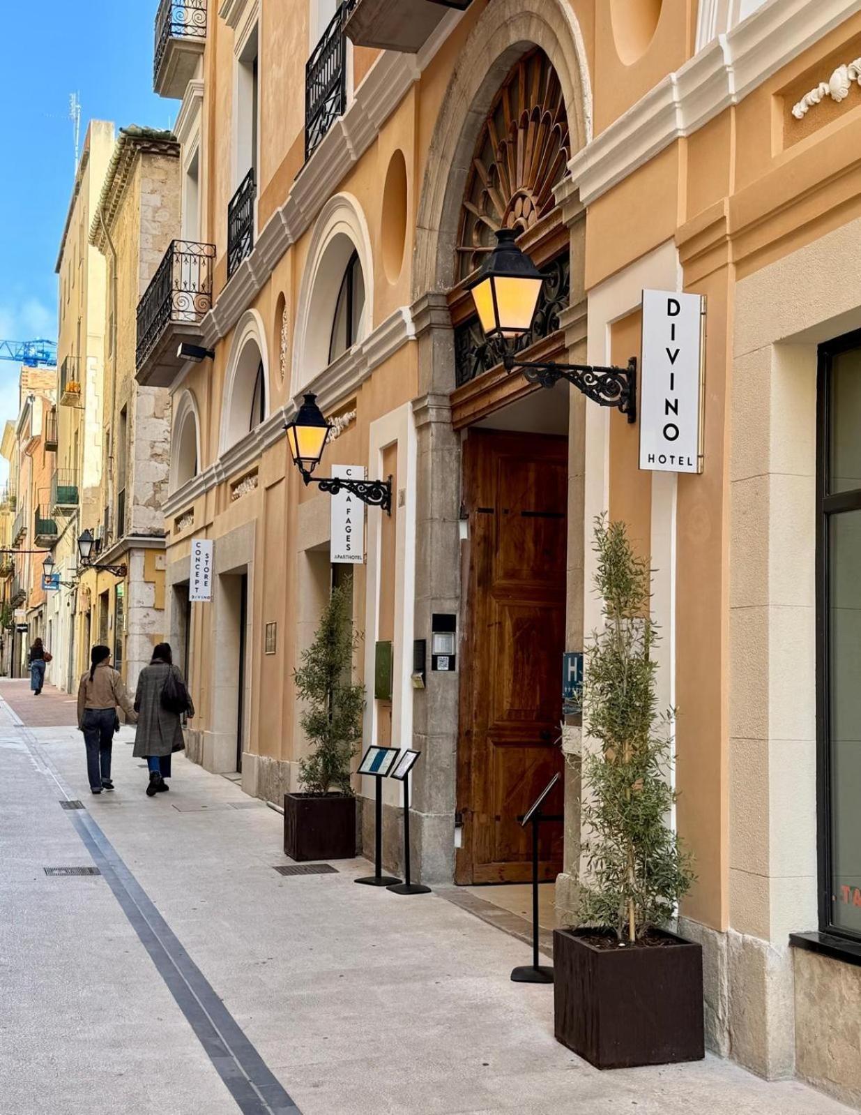 Hotel Divino & Figueres (Girona)