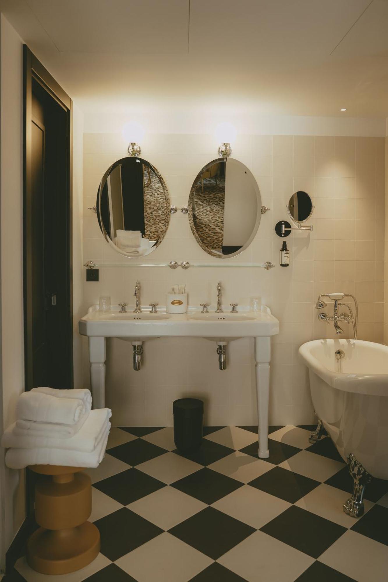 Divino & Hotel 4*