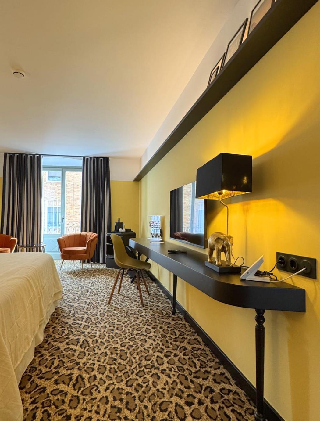Divino & Hotel Figueres (Girona)