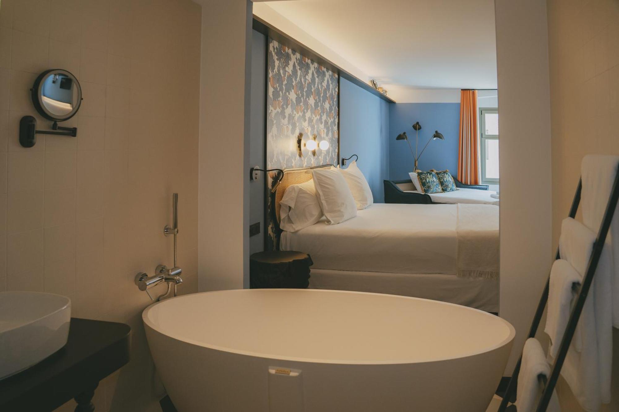 Divino & 4* Figueres (Girona)
