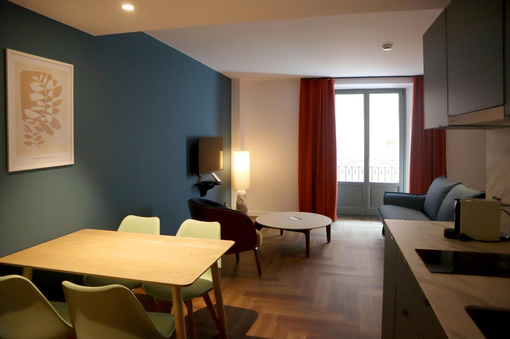 Hotel Divino &